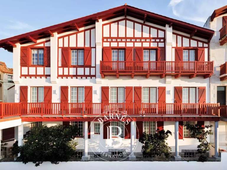 Maison Saint-Jean-de-Luz - 12 chambres - 800m²