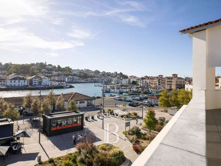 Maison Saint-Jean-de-Luz - 6 chambres - 280m²
