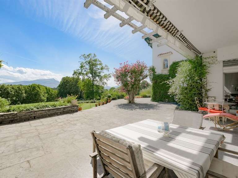 Propriété Saint-Jean-de-Luz - 12 chambres - 1200m²