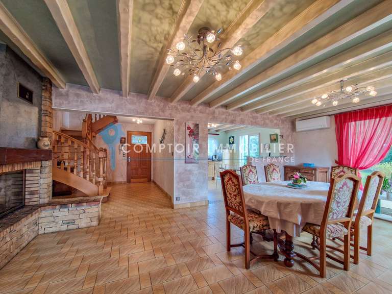 House Saint-Jean-de-Moirans - 4 bedrooms - 197m²