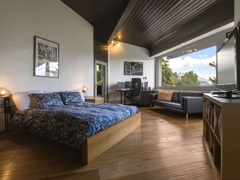 Maison Saint-Jean-de-Moirans - 6 chambres - 457m²