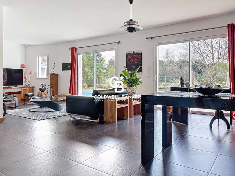 Maison Saint-Jean-de-Monts - 5 chambres - 226m²