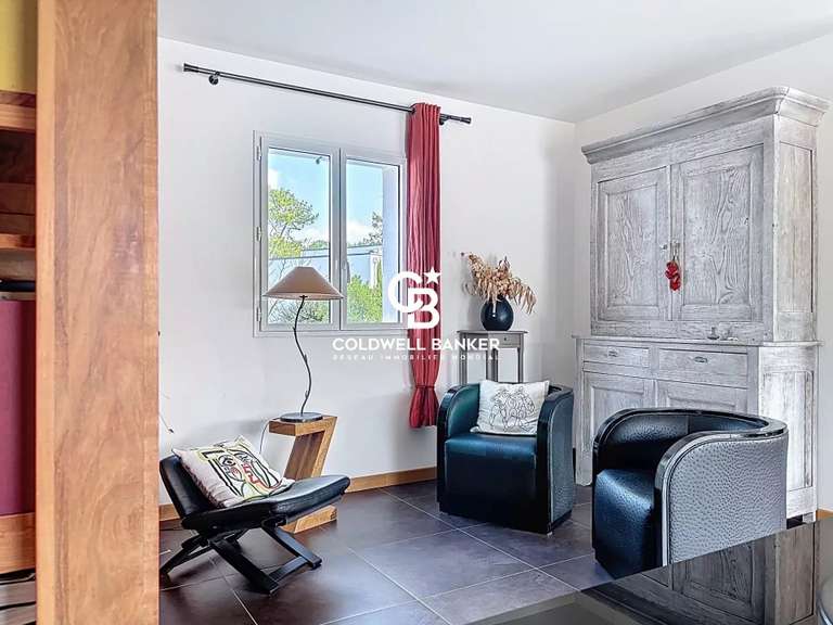 Maison Saint-Jean-de-Monts - 5 chambres - 226m²