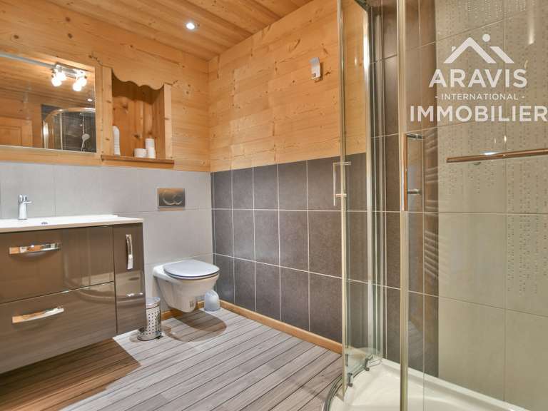 Maison Saint-Jean-de-Sixt - 5 chambres - 185m²