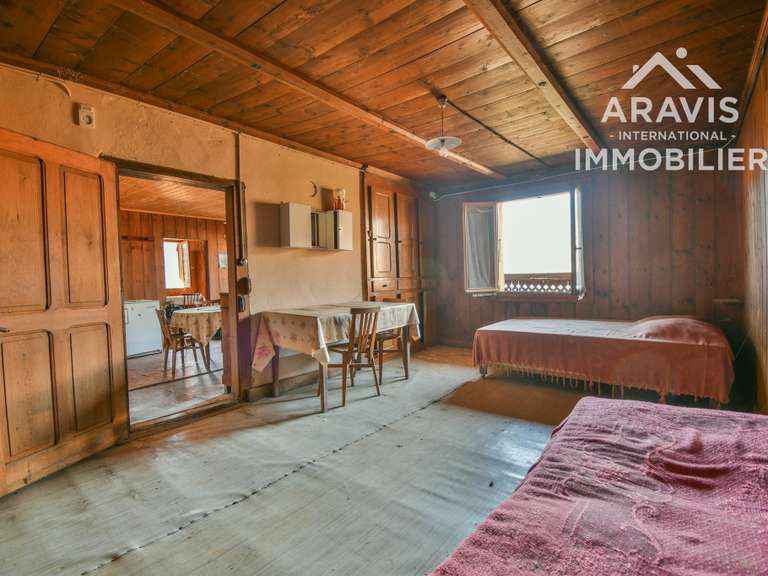 Maison Saint-Jean-de-Sixt - 3 chambres - 326m²