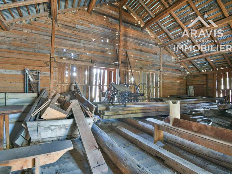 Maison Saint-Jean-de-Sixt - 3 chambres - 326m²