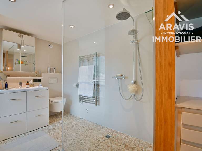 House Saint-Jean-de-Sixt - 6 bedrooms - 283m²