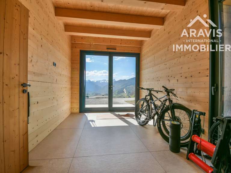 Maison Saint-Jean-de-Sixt - 5 chambres - 206m²