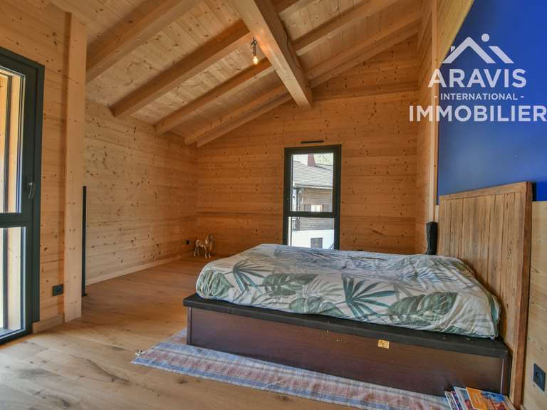 Maison Saint-Jean-de-Sixt - 5 chambres - 206m²