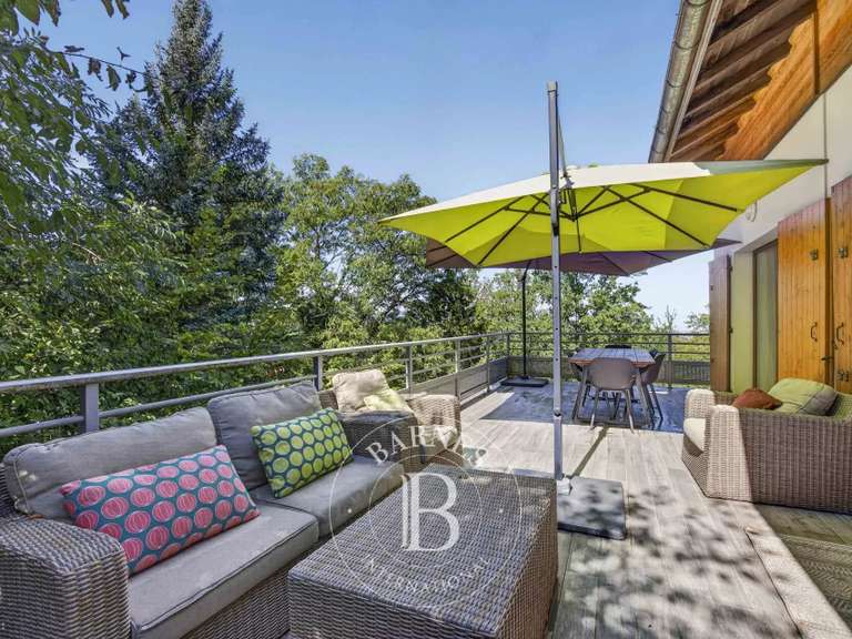 Chalet Saint-Jean-de-Tholome - 3 chambres - 202m²