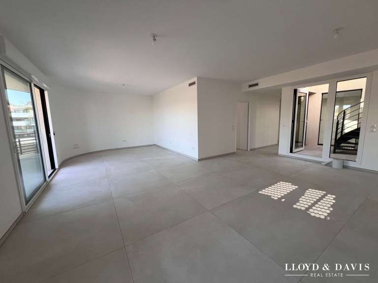 Appartement Saint-Jean-de-Védas - 3 chambres - 105m²