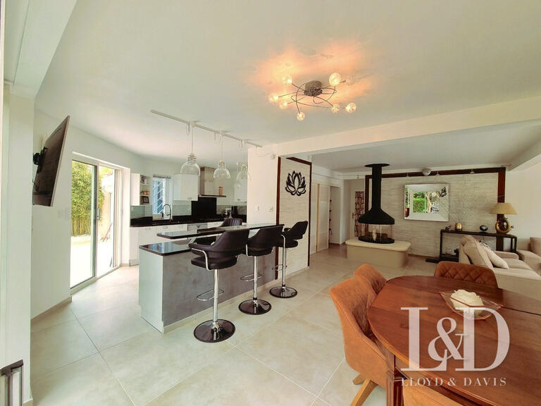 Maison Saint-Jean-de-Védas - 4 chambres - 203m²
