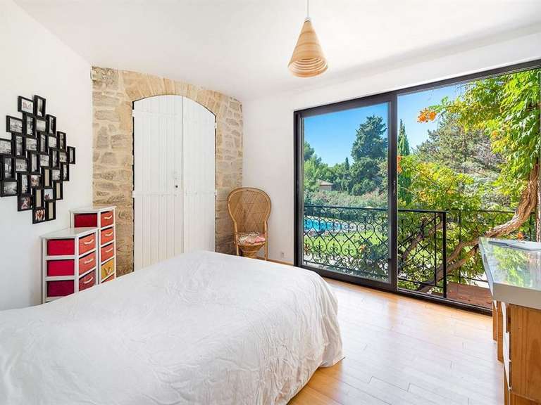 Maison Saint-Jean-de-Védas - 7 chambres - 327m²