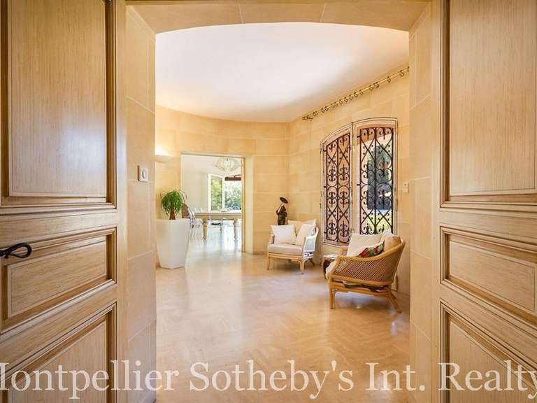House Saint-Jean-de-Védas - 7 bedrooms - 327m²