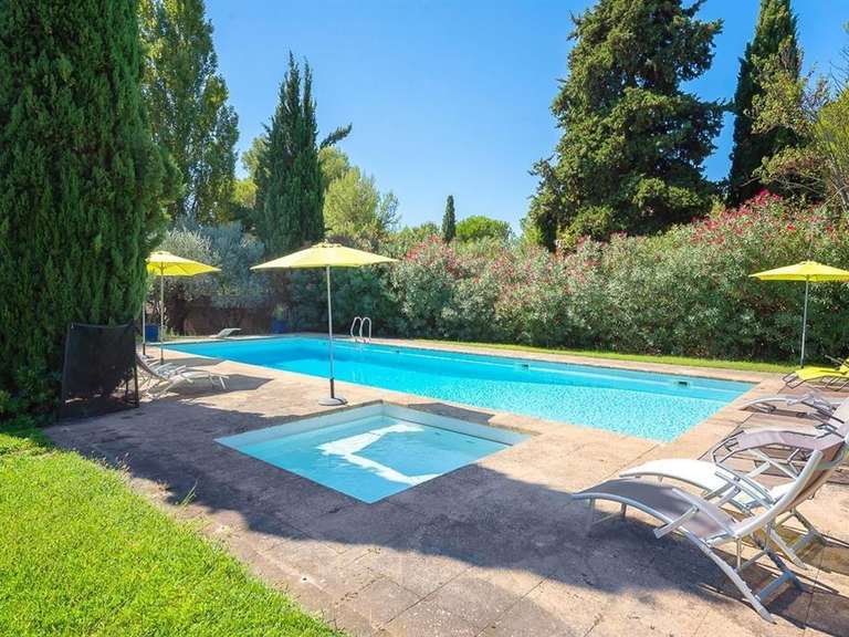 Maison Saint-Jean-de-Védas - 7 chambres - 327m²
