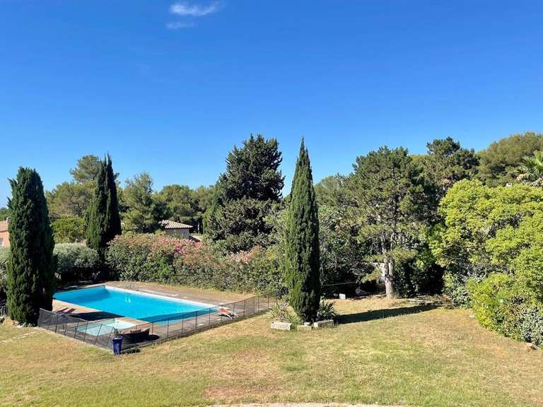Maison Saint-Jean-de-Védas - 7 chambres - 327m²
