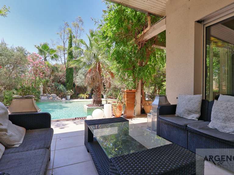 Maison Saint-Jean-de-Védas - 5 chambres - 255m²