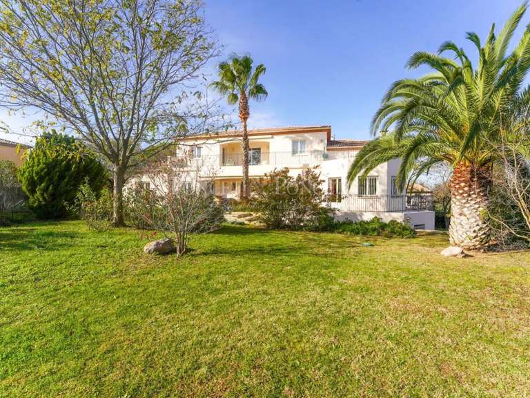 Maison Saint-Jean-de-Védas - 6 chambres - 550m²