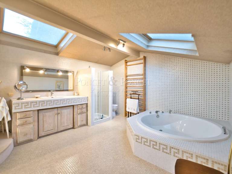 Maison Saint-Jean-de-Védas - 4 chambres - 299m²