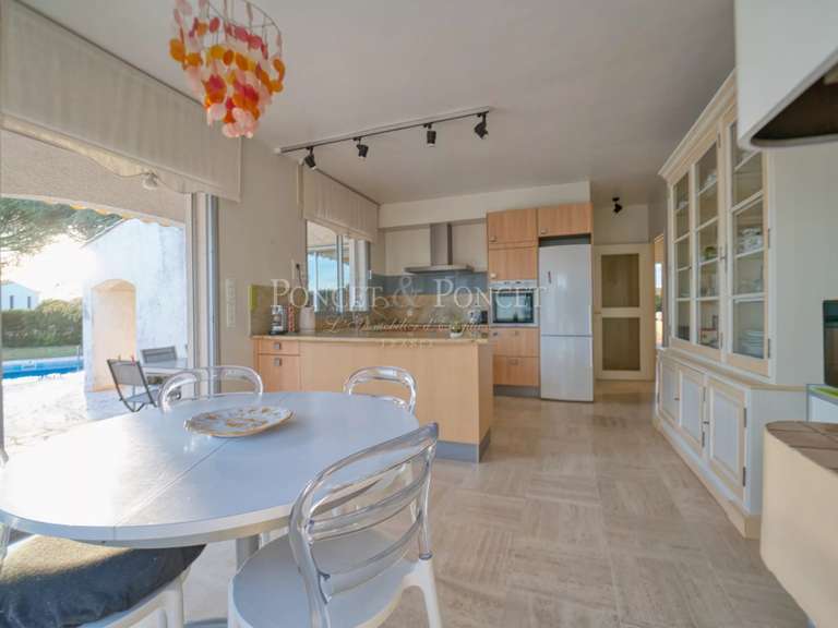 Maison Saint-Jean-de-Védas - 4 chambres - 299m²