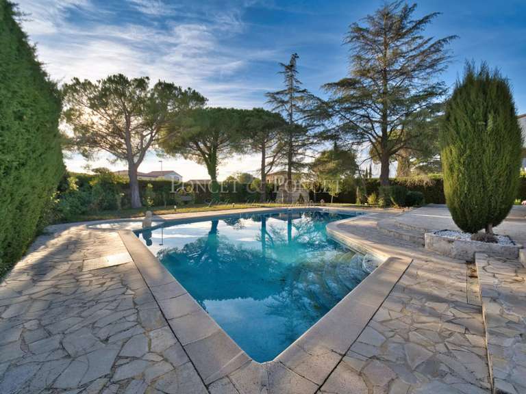 Maison Saint-Jean-de-Védas - 4 chambres - 299m²