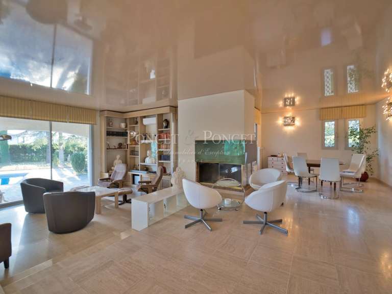 Maison Saint-Jean-de-Védas - 4 chambres - 299m²