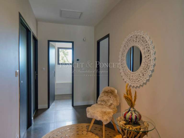 Maison Saint-Jean-de-Védas - 6 chambres - 220m²