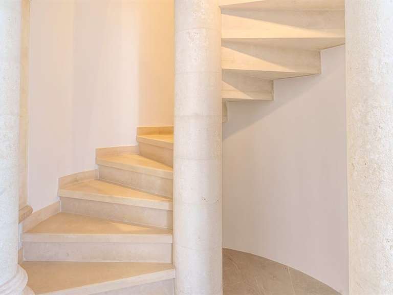 Maison Saint-Jean-de-Védas - 5 chambres - 271m²