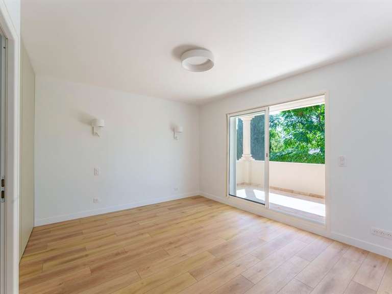 Maison Saint-Jean-de-Védas - 5 chambres - 271m²