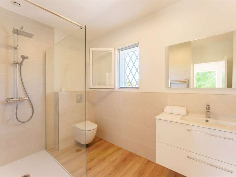 Maison Saint-Jean-de-Védas - 5 chambres - 271m²