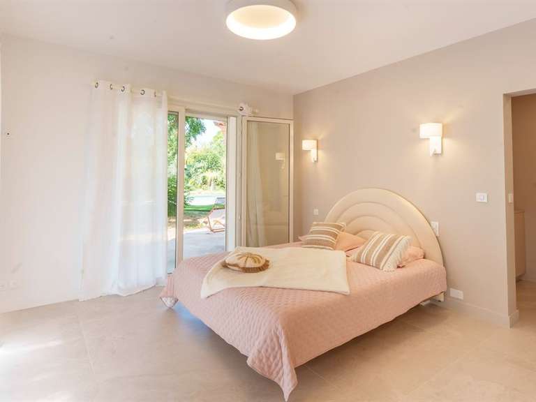 Maison Saint-Jean-de-Védas - 5 chambres - 271m²
