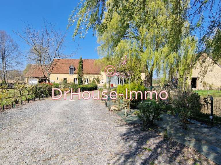 Villa Saint-Jean-des-Échelles - 5 chambres - 364m²