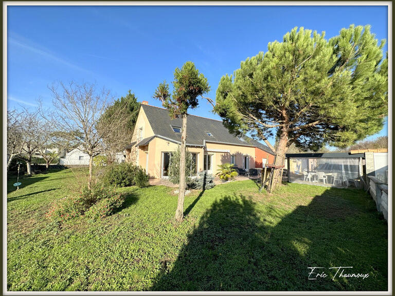 Vente Maison Saint-Jean-Des-Mauvrets - 5 chambres
