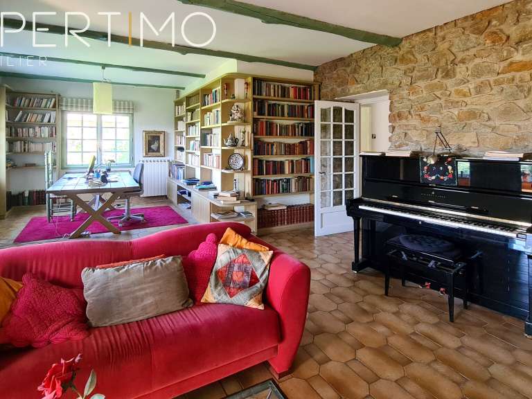 Maison Saint-Jean-du-Gard - 6 chambres - 275m²