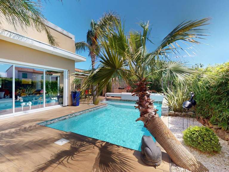 Maison Saint-Jean-Lasseille - 4 chambres - 165m²