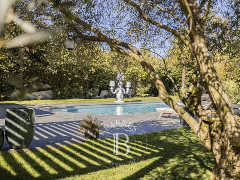 Maison Saint-Jean-le-Blanc - 5 chambres - 395m²