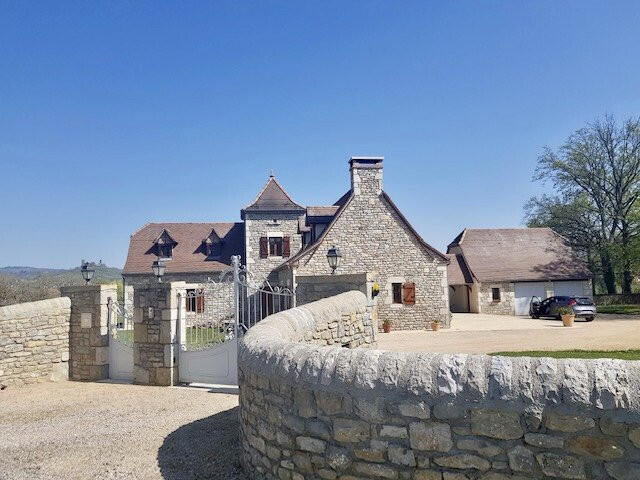 Maison Saint-Jean-Lespinasse - 4 chambres - 205m²
