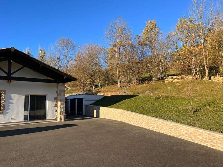 Villa Saint-Jean-Pied-de-Port - 4 chambres - 206m²