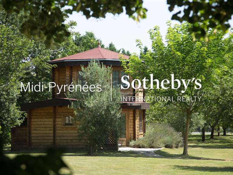 Propriété Saint-Jean-Poutge - 10 chambres - 661m²