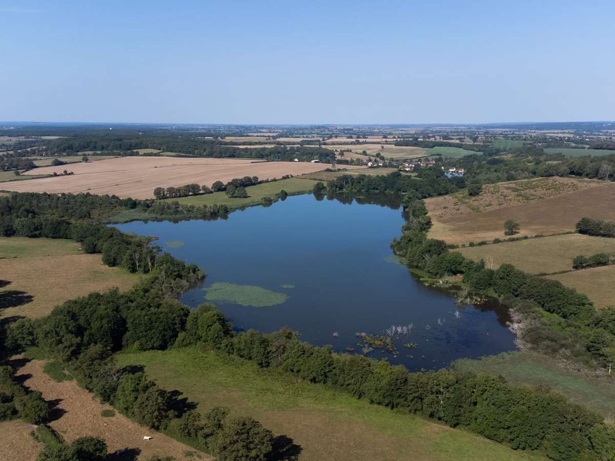 Property Saint-Jeanvrin