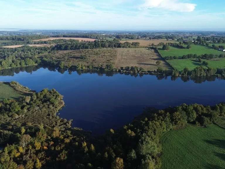 Propriété Saint-Jeanvrin - 3 chambres - 140m²