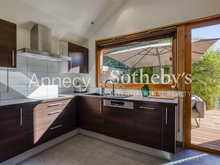 House Saint-Jorioz - 5 bedrooms - 177m²