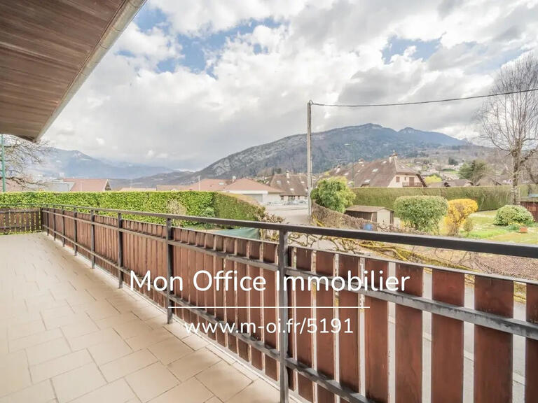 Maison Saint-Jorioz - 6 chambres - 180m²