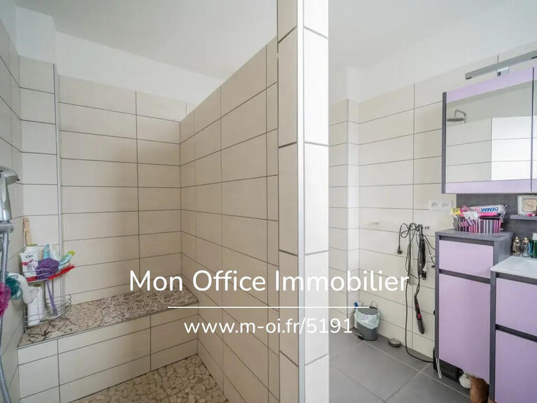 Maison Saint-Jorioz - 6 chambres - 180m²