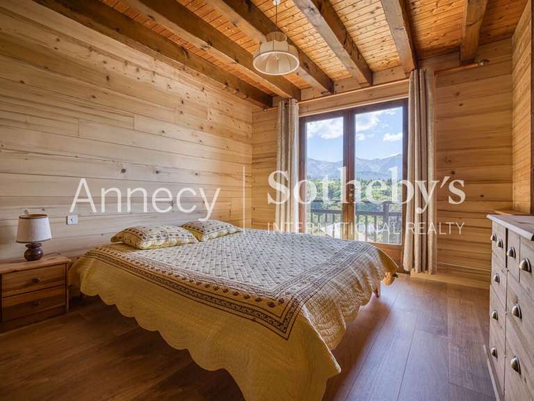 Maison Saint-Jorioz - 6 chambres - 260m²