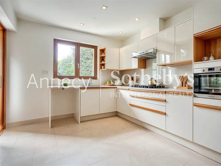 Maison Saint-Jorioz - 4 chambres - 106m²