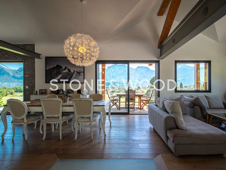 House Saint-Jorioz - 4 bedrooms - 190m²