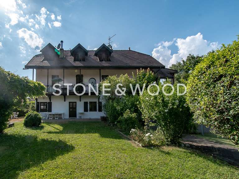 House Saint-Jorioz - 7 bedrooms - 200m²