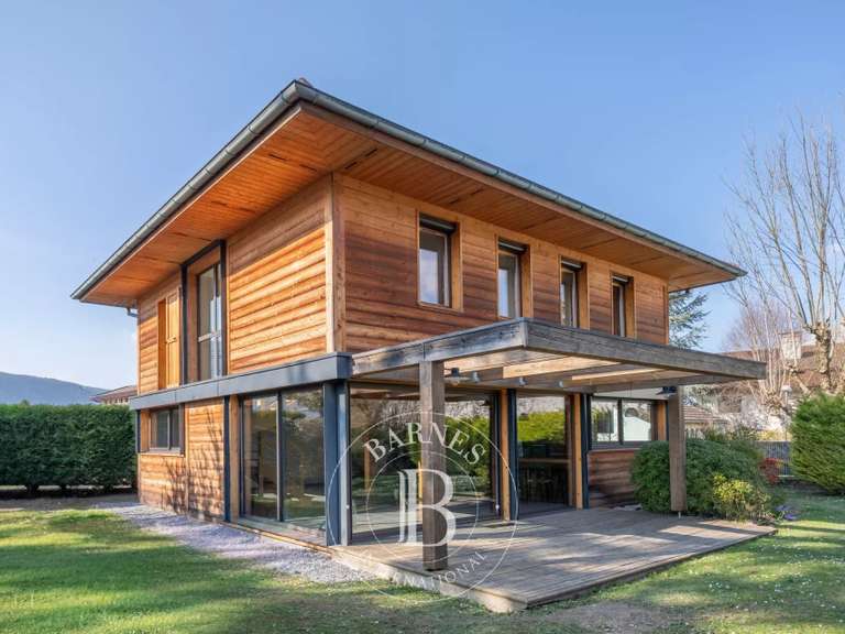 Maison Saint-Jorioz - 3 chambres - 128m²