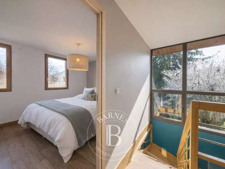 Maison Saint-Jorioz - 3 chambres - 128m²